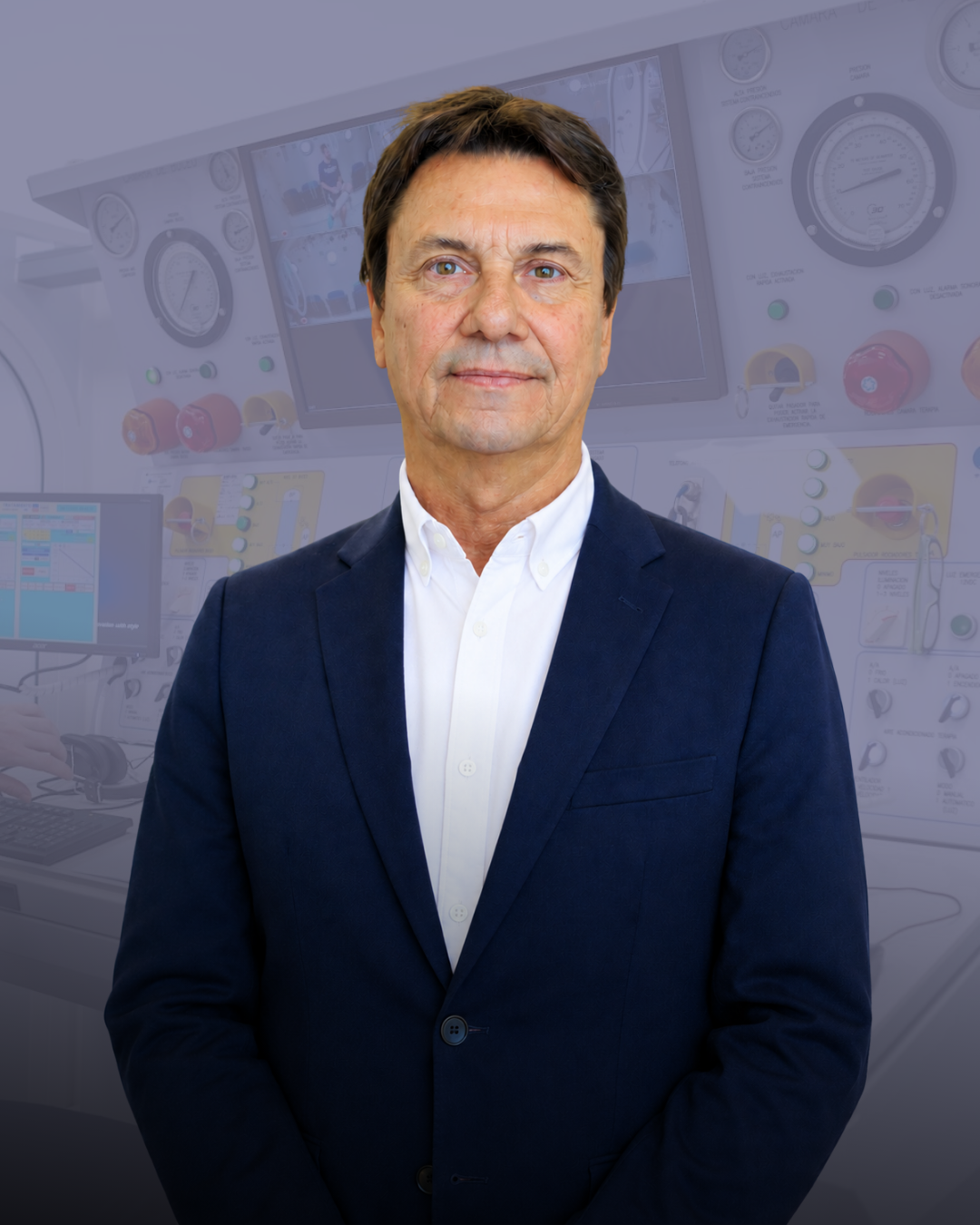 Adolfo Navarro, Dirección en Hiperbáricas Canarias